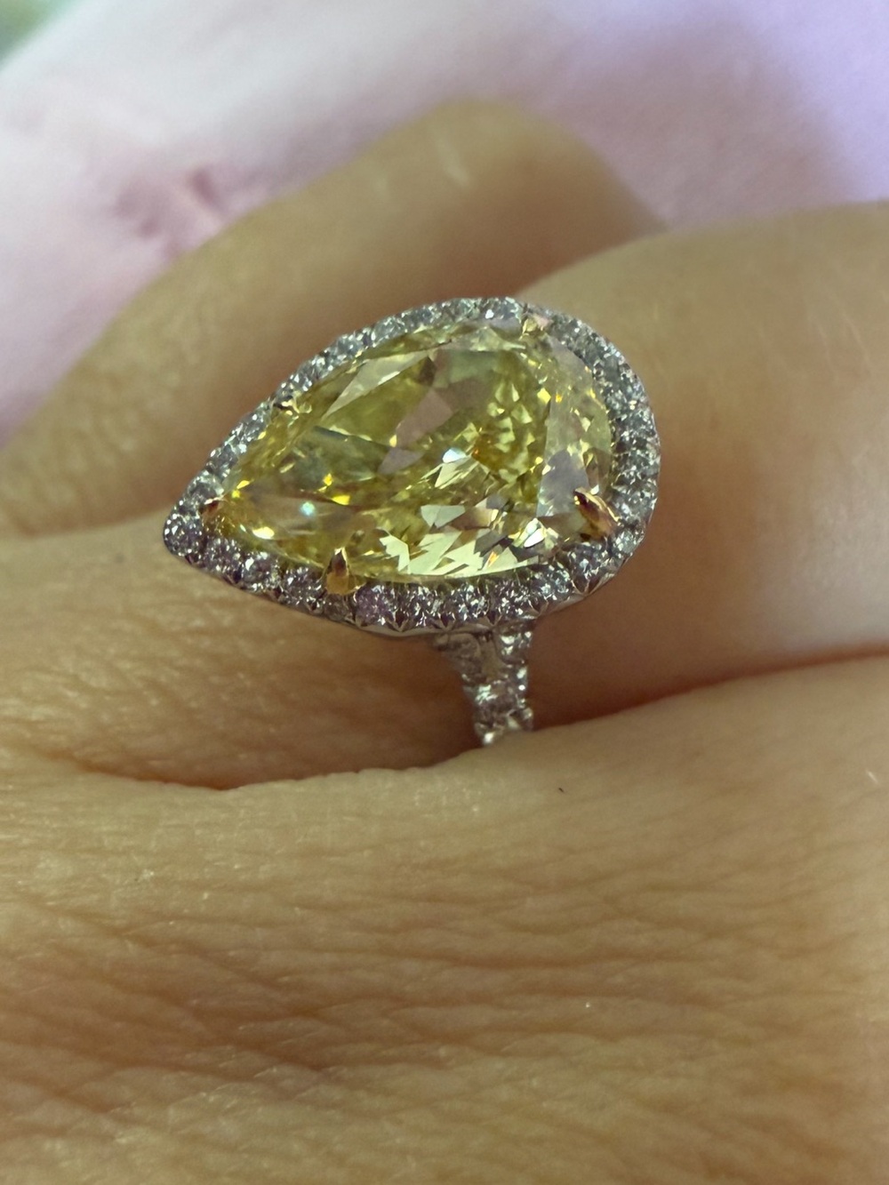Tiffany & Co. soleste 3+ Yellow Pear-Cut fancy intense Diamond Ring